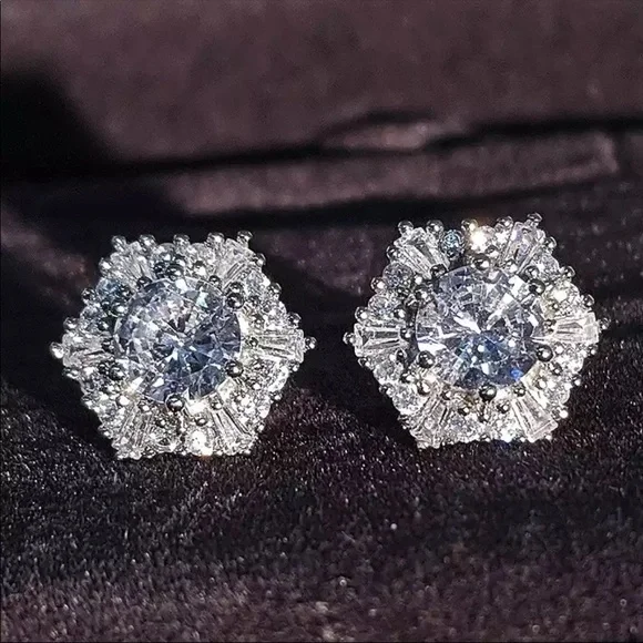 New 925 Silver Six Corners Beautiful Diamond Earrings - Picture 4 of 5